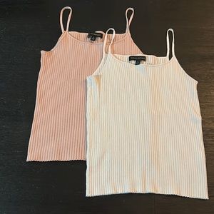 🦋 2 for $30 4.99 shipping Two Banana Republic Ribbed Tank Tops Small